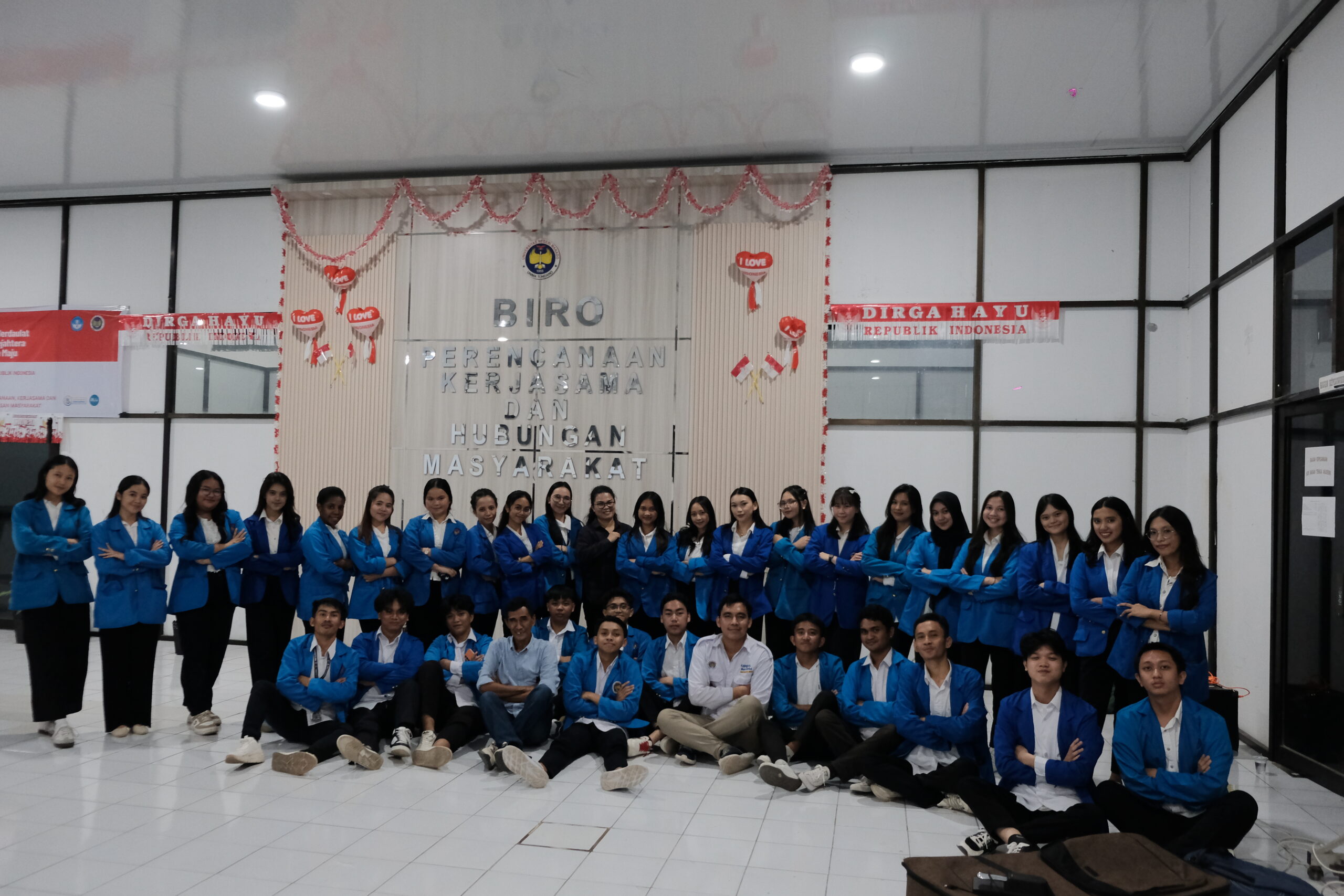 Sciencephonia FMIPAK Unima Raih Juara 3 Pada Lomba Paduan Suara Porseni Asosiasi MIPA LPTK Indonesia di Universitas Negeri Medan